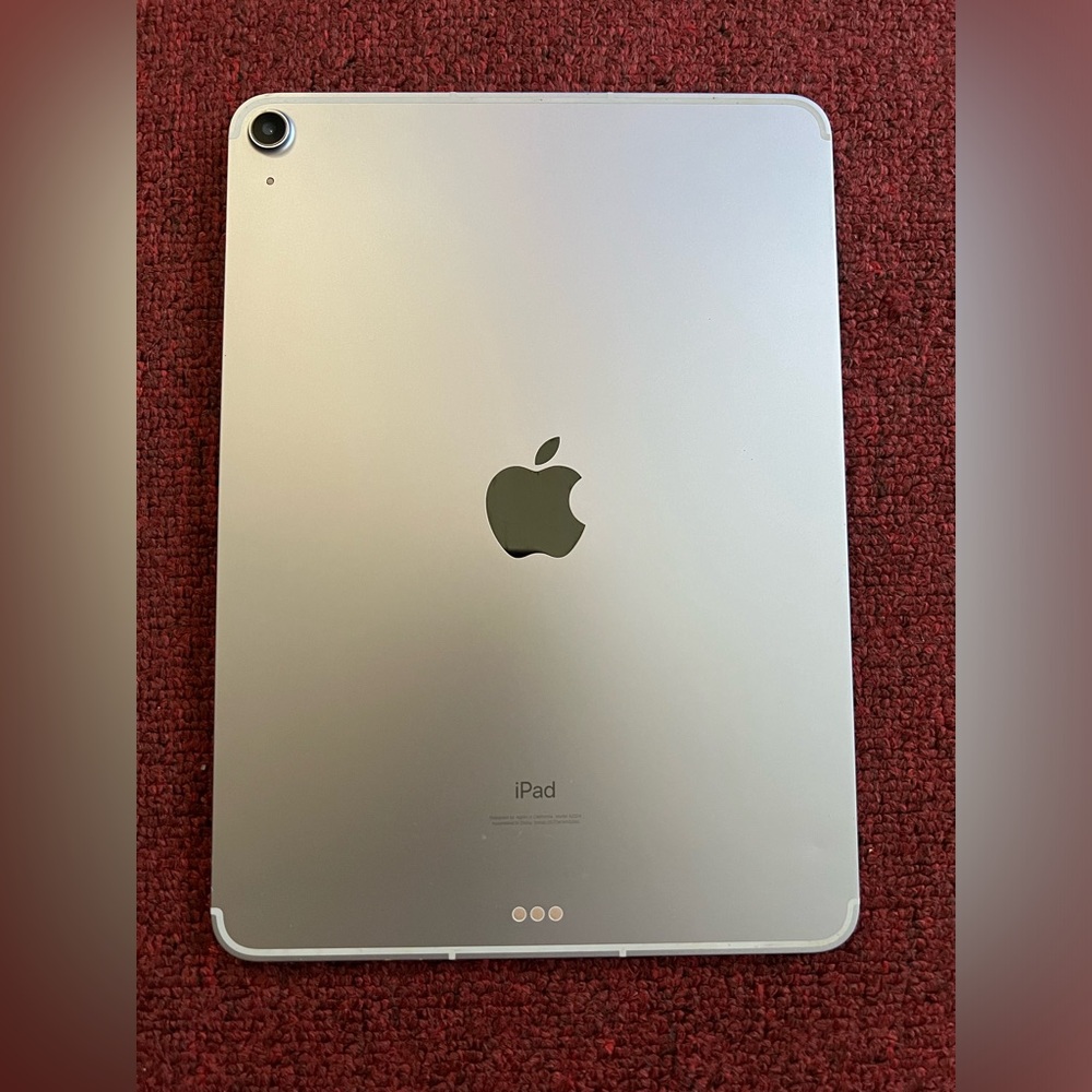 10.9in IPad Air (4th Generation)